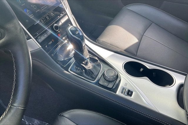 2022 INFINITI Q50 LUXE