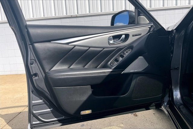 2022 INFINITI Q50 LUXE