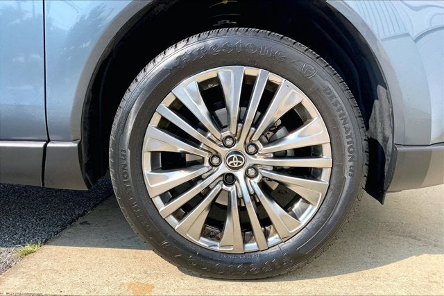 2024 Toyota Venza XLE