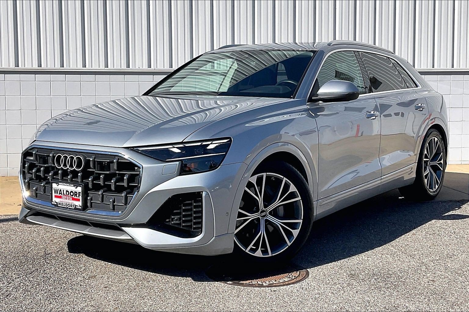 2026 Audi Q8 Premium Plus
