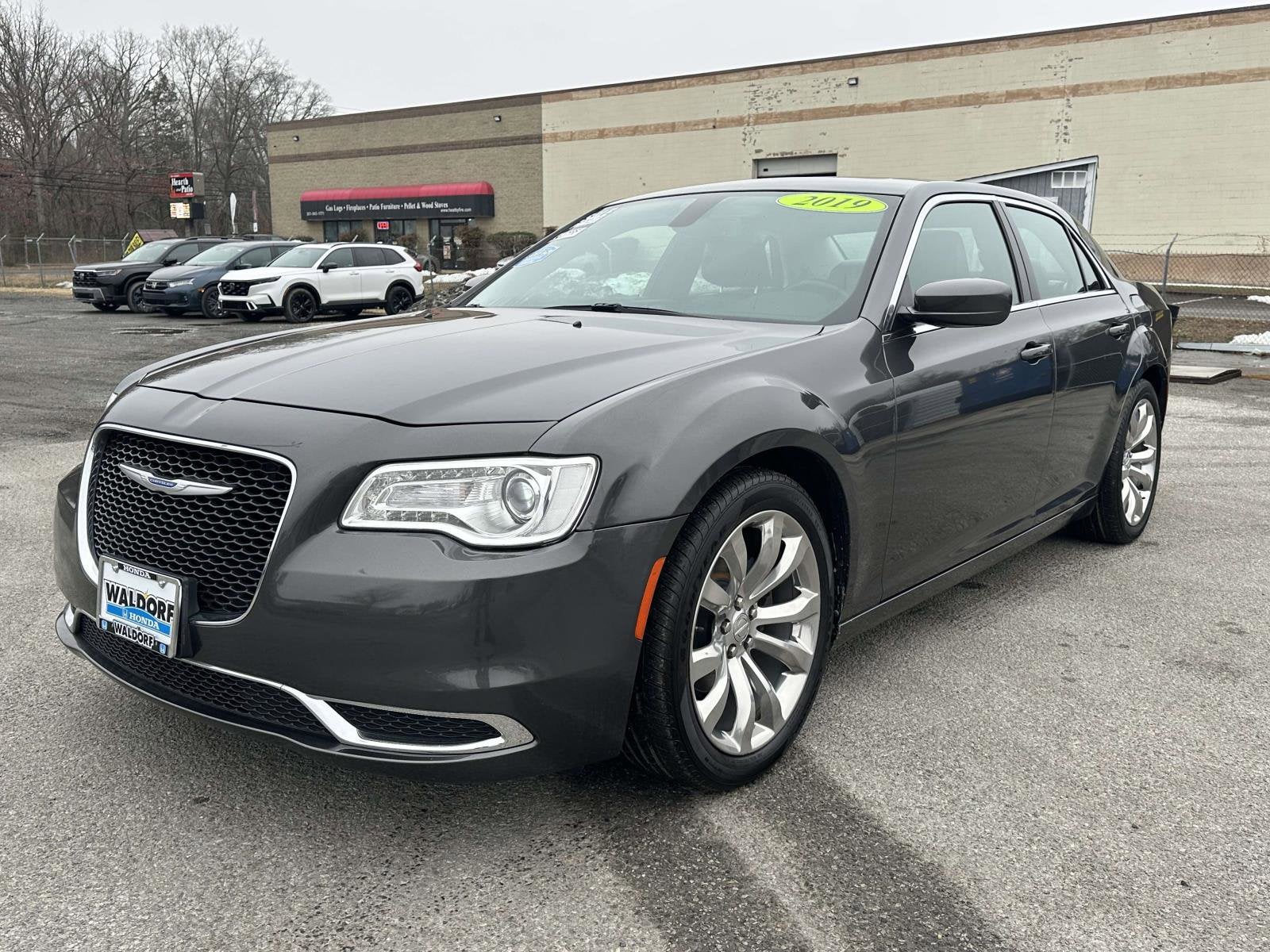 2019 Chrysler 300 Touring L