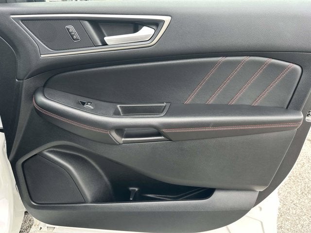 2022 Ford Edge ST Line
