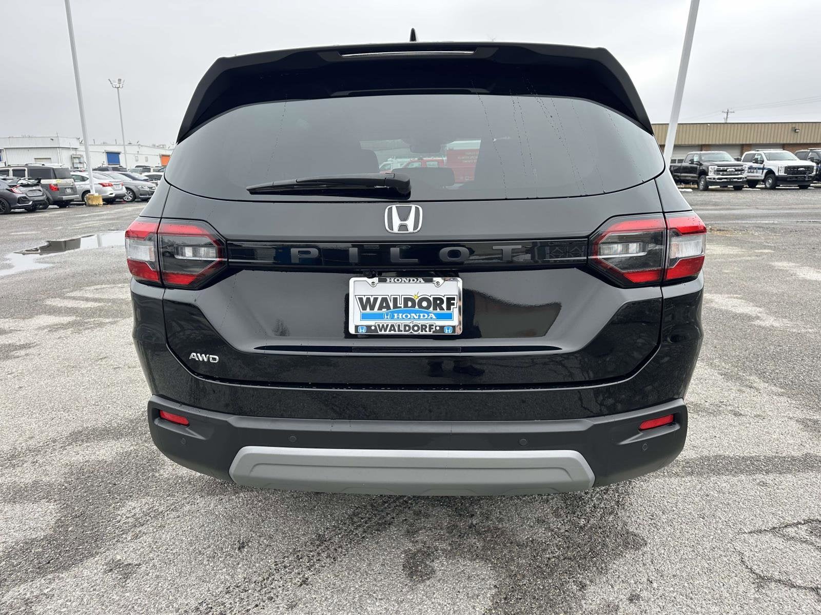 2023 Honda Pilot EX-L 8 Passenger