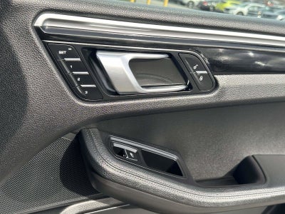 2018 Porsche Macan Base