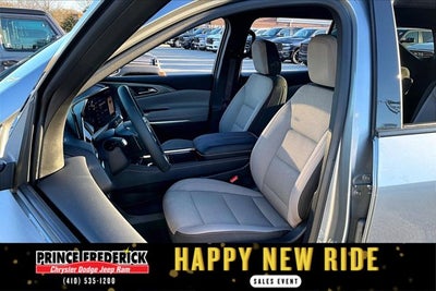 2025 Chevrolet Traverse FWD LT