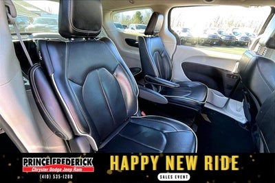 2023 Chrysler Pacifica Hybrid Limited