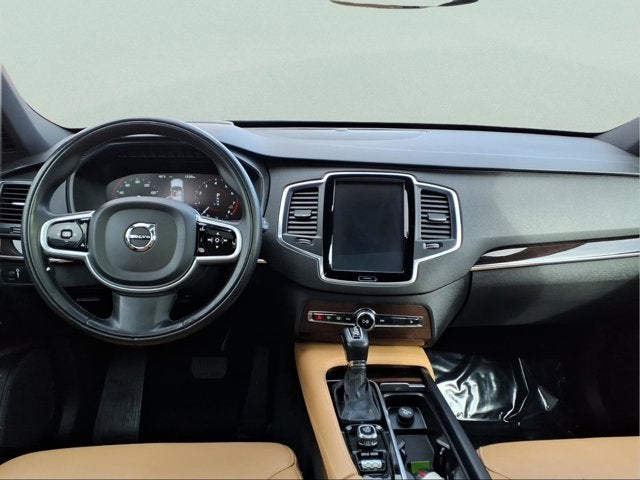 2019 Volvo XC90 Momentum