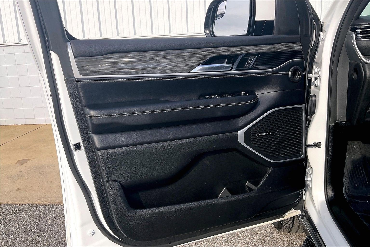 2022 Jeep Wagoneer Series II