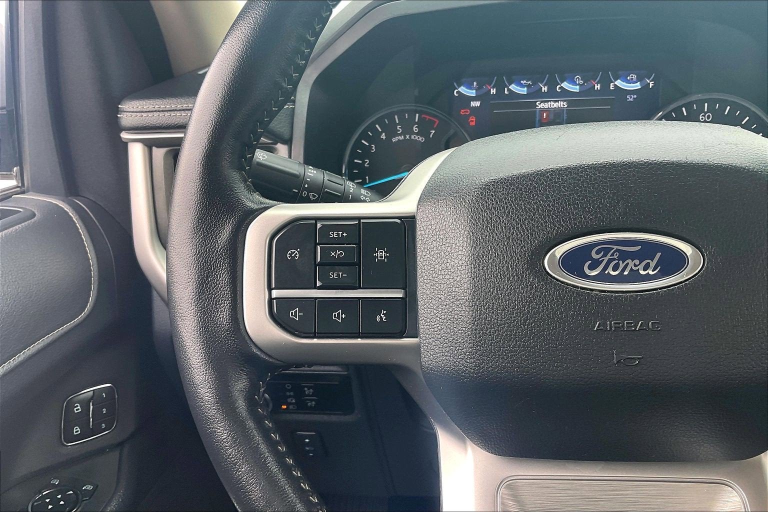 2024 Ford Expedition XLT