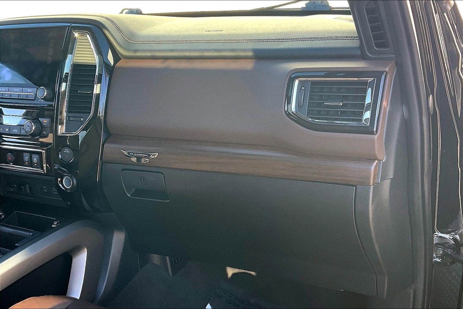 2022 Nissan Titan Platinum Reserve