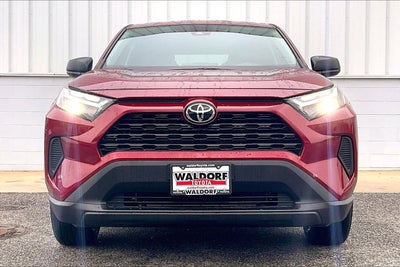 2025 Toyota RAV4 LE