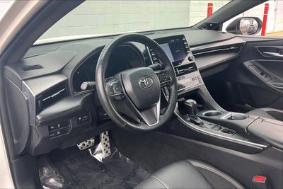 2022 Toyota Avalon Hybrid XSE Nightshade