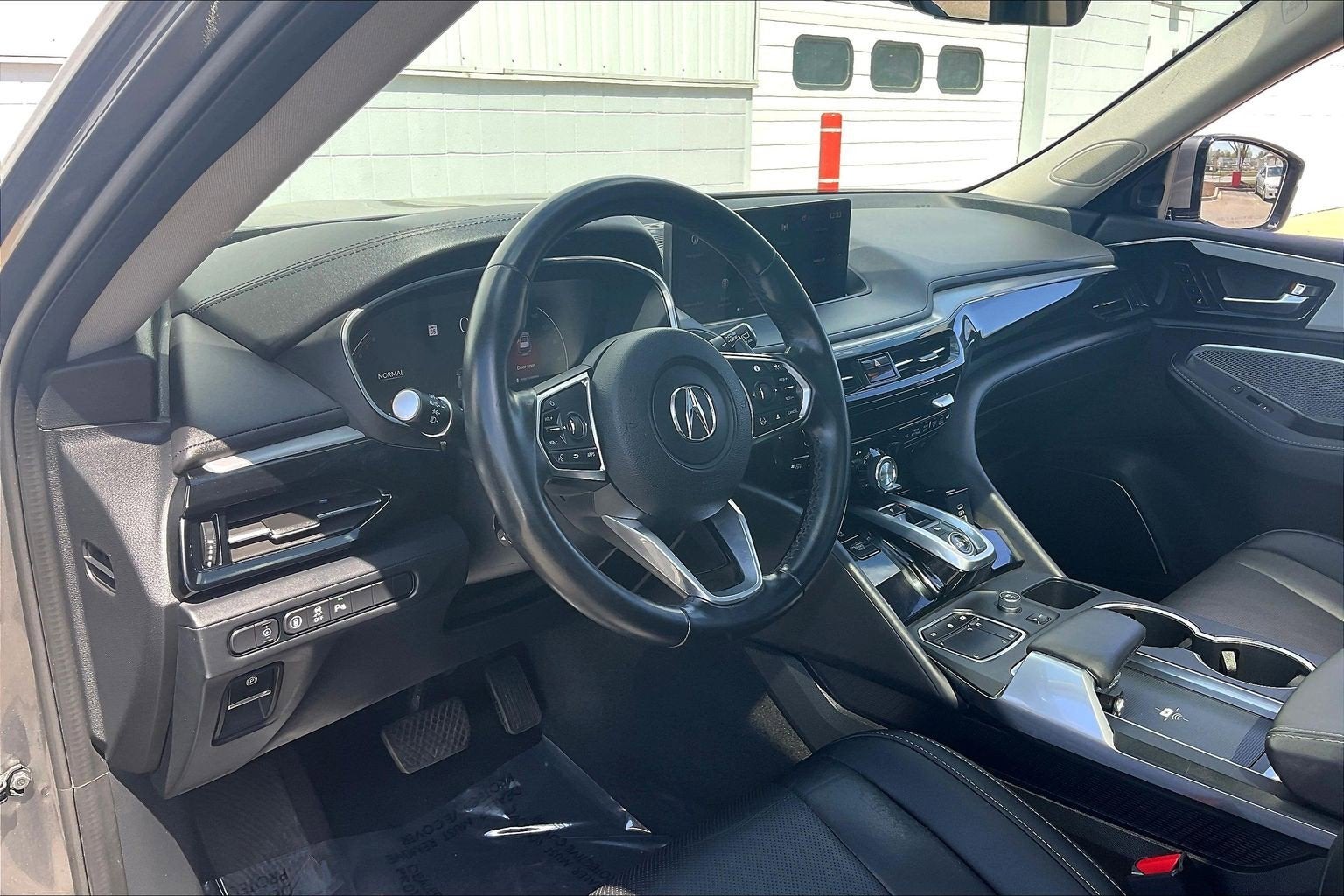 2023 Acura MDX w/Technology Package
