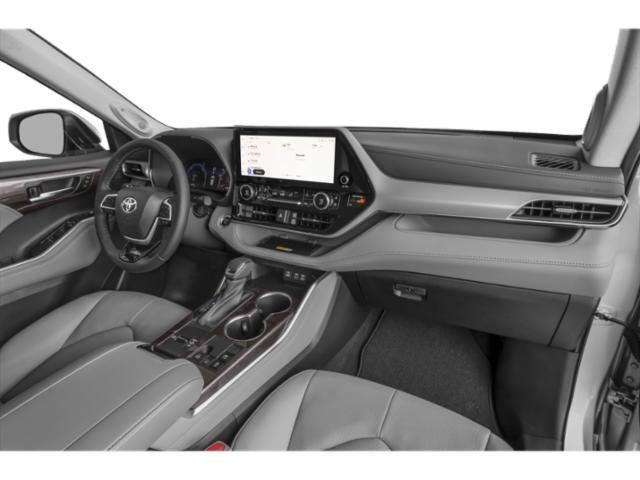 2023 Toyota Highlander Hybrid Platinum