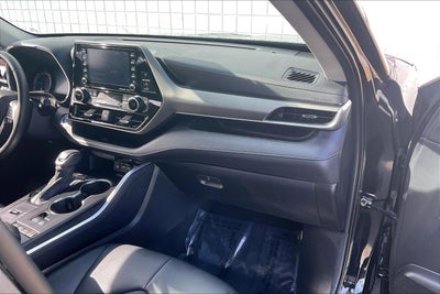 2021 Toyota Highlander Hybrid XLE