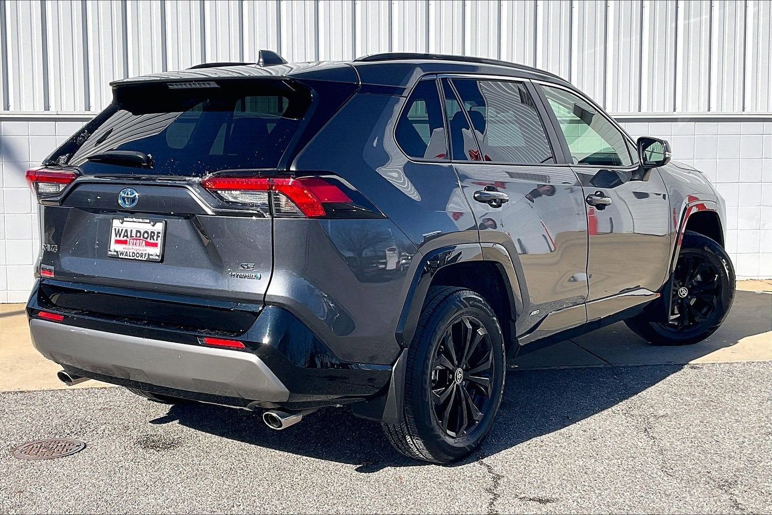 2022 Toyota RAV4 Hybrid SE