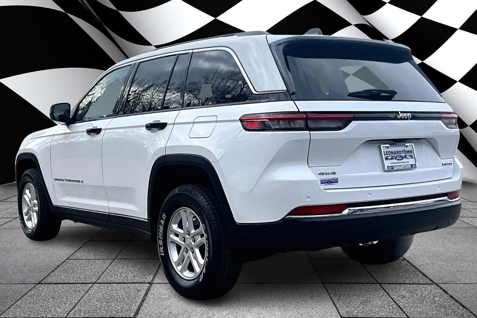 2023 Jeep Grand Cherokee Laredo