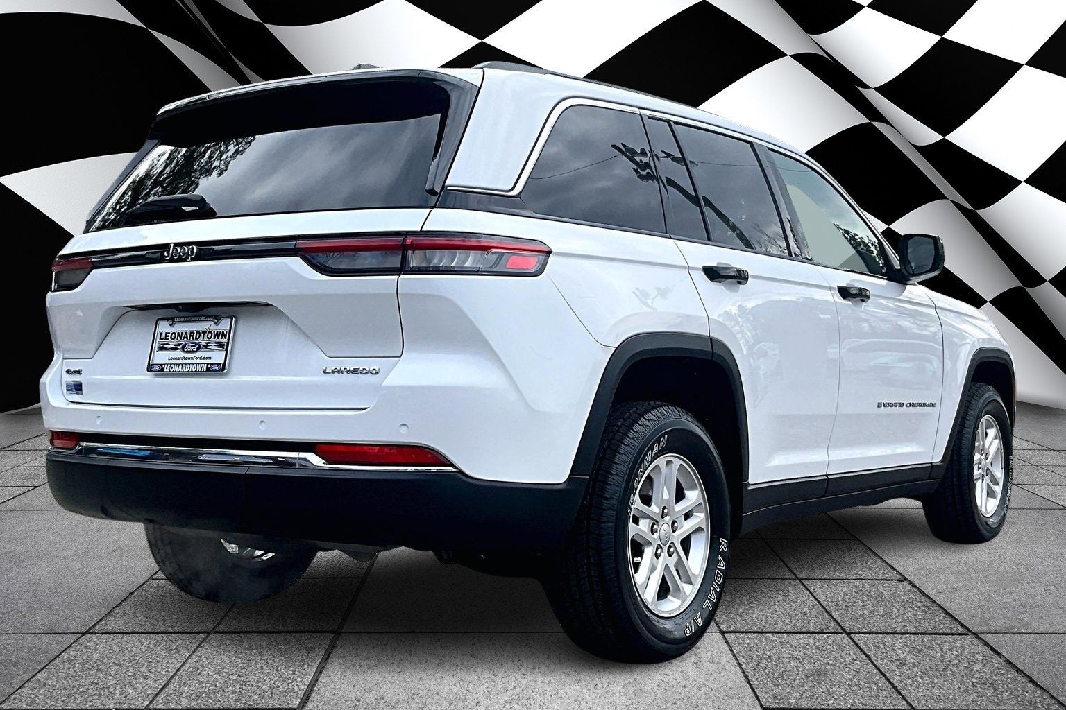 2023 Jeep Grand Cherokee Laredo