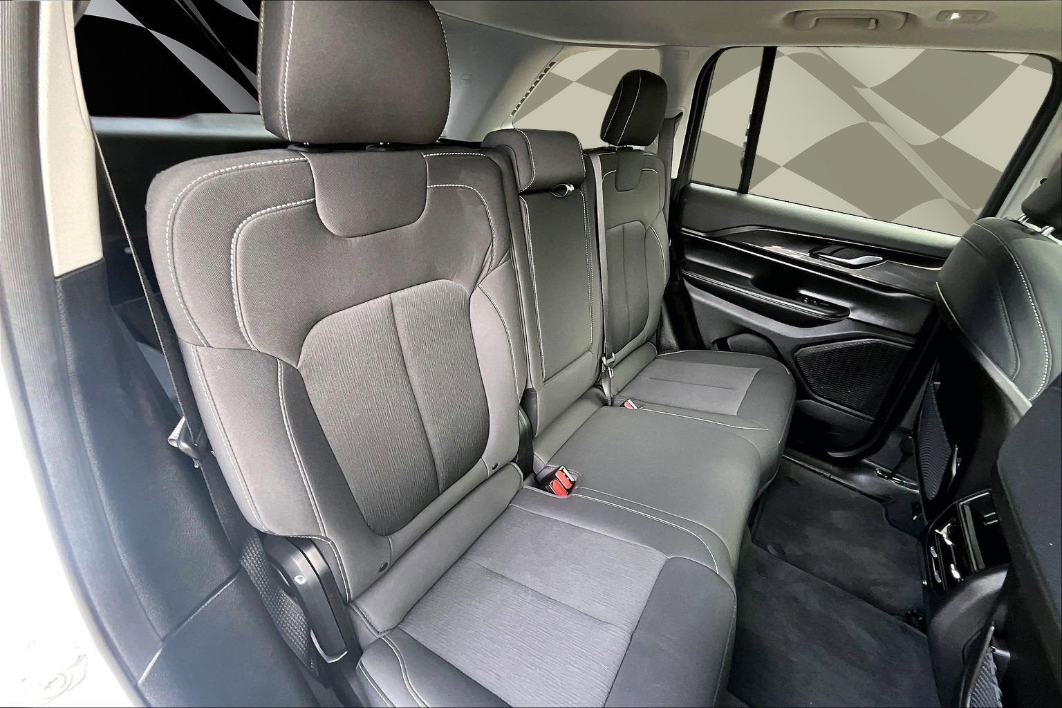 2023 Jeep Grand Cherokee Laredo