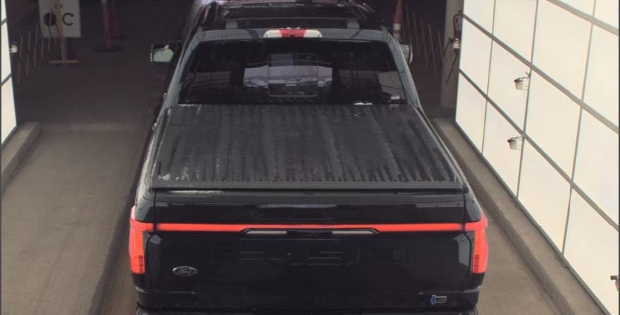 2023 Ford F-150 Lightning Lariat EXTENDED RANGE PANO ROOF