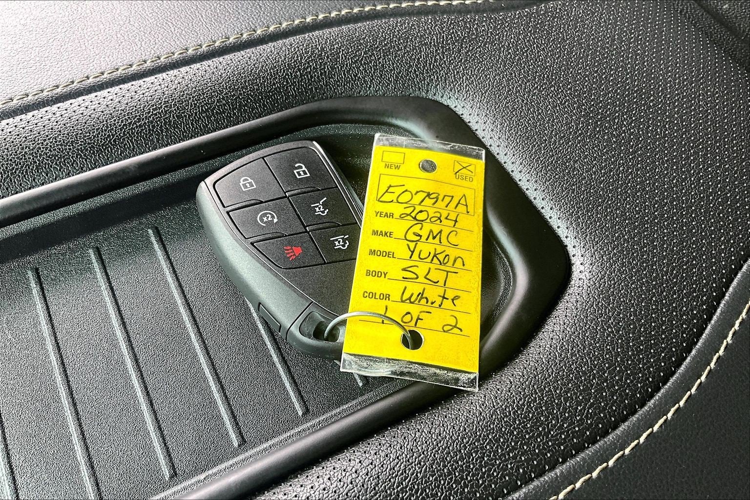 2024 GMC Yukon XL SLT