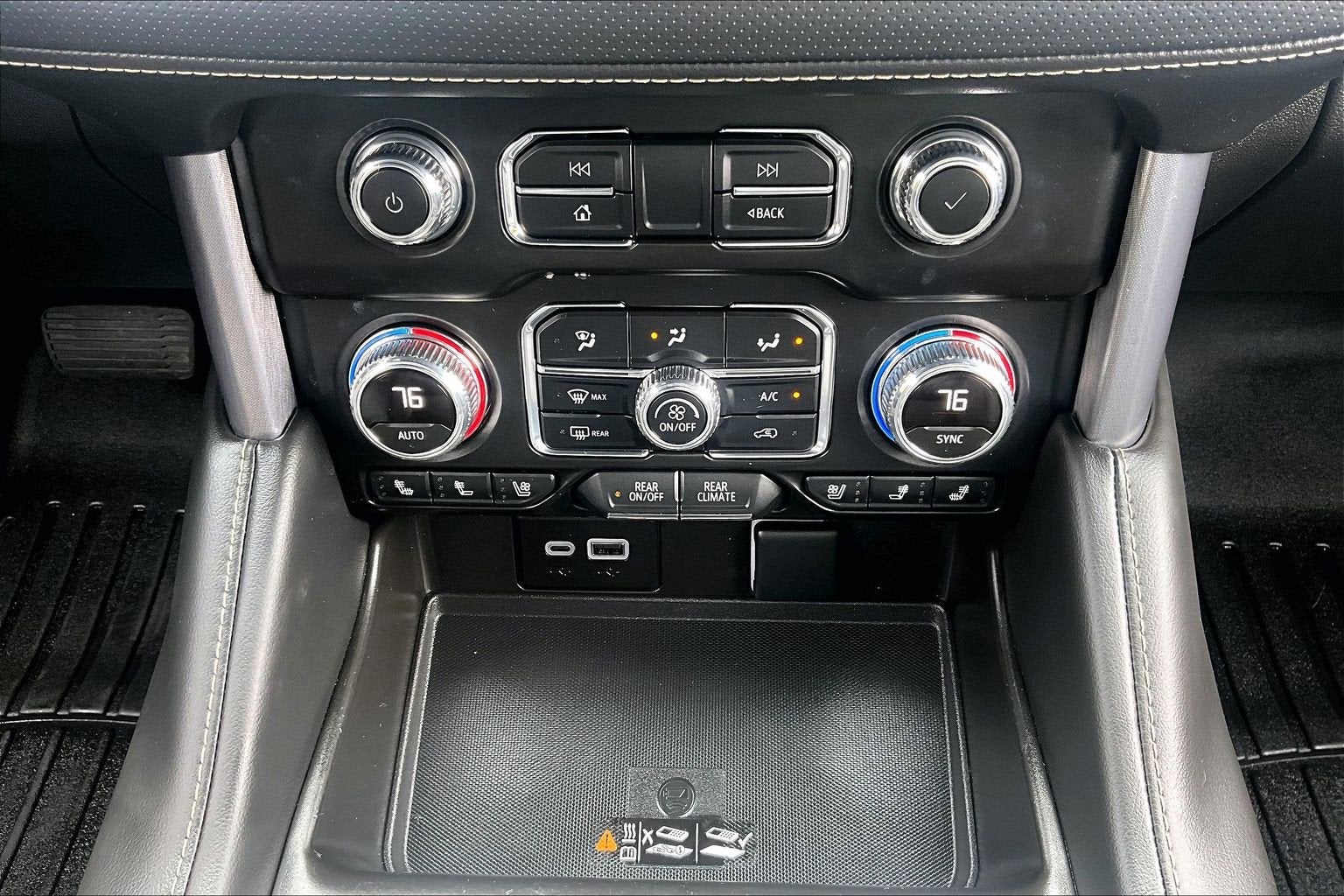 2024 GMC Yukon XL SLT