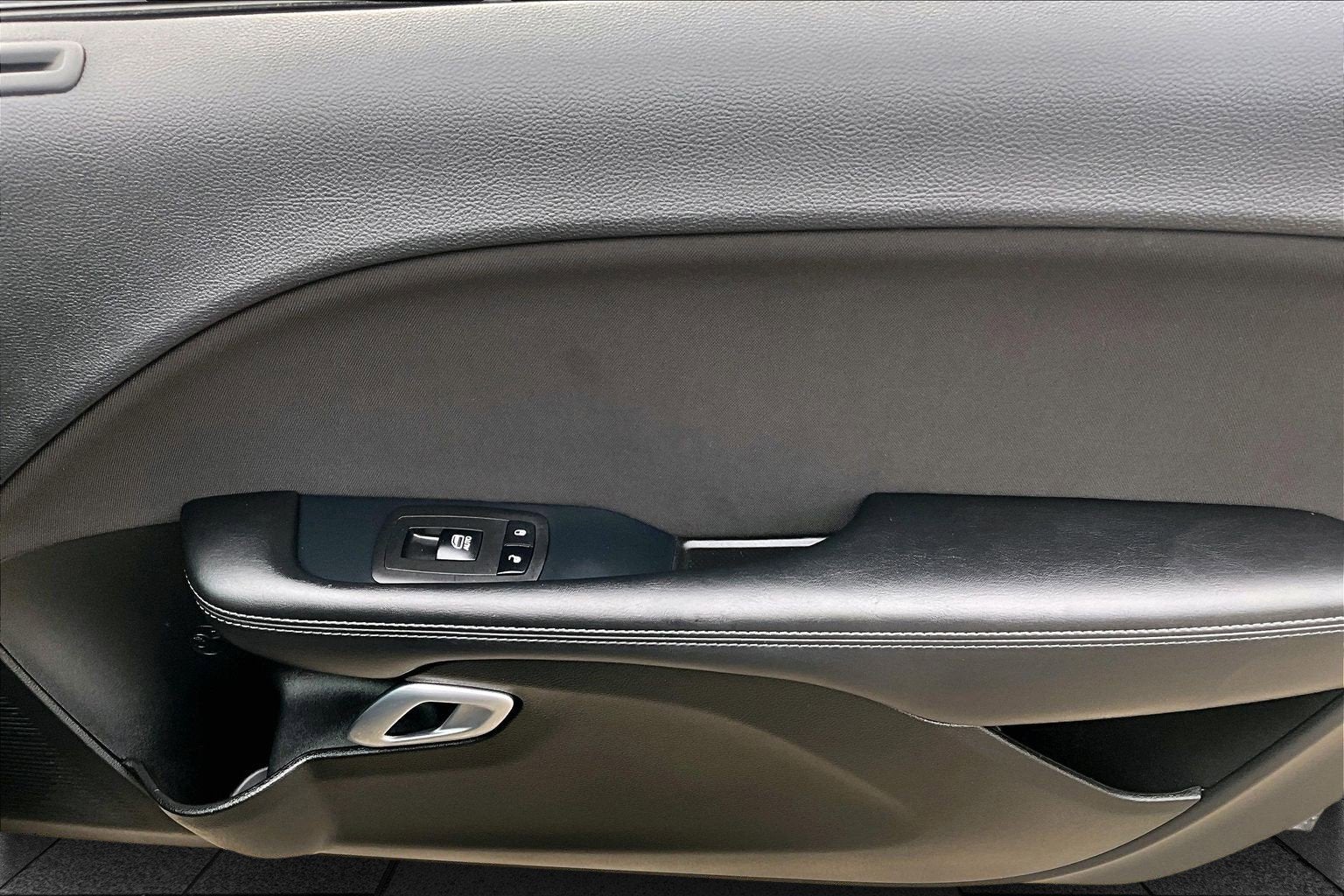 2023 Dodge Challenger SXT BLACKTOP