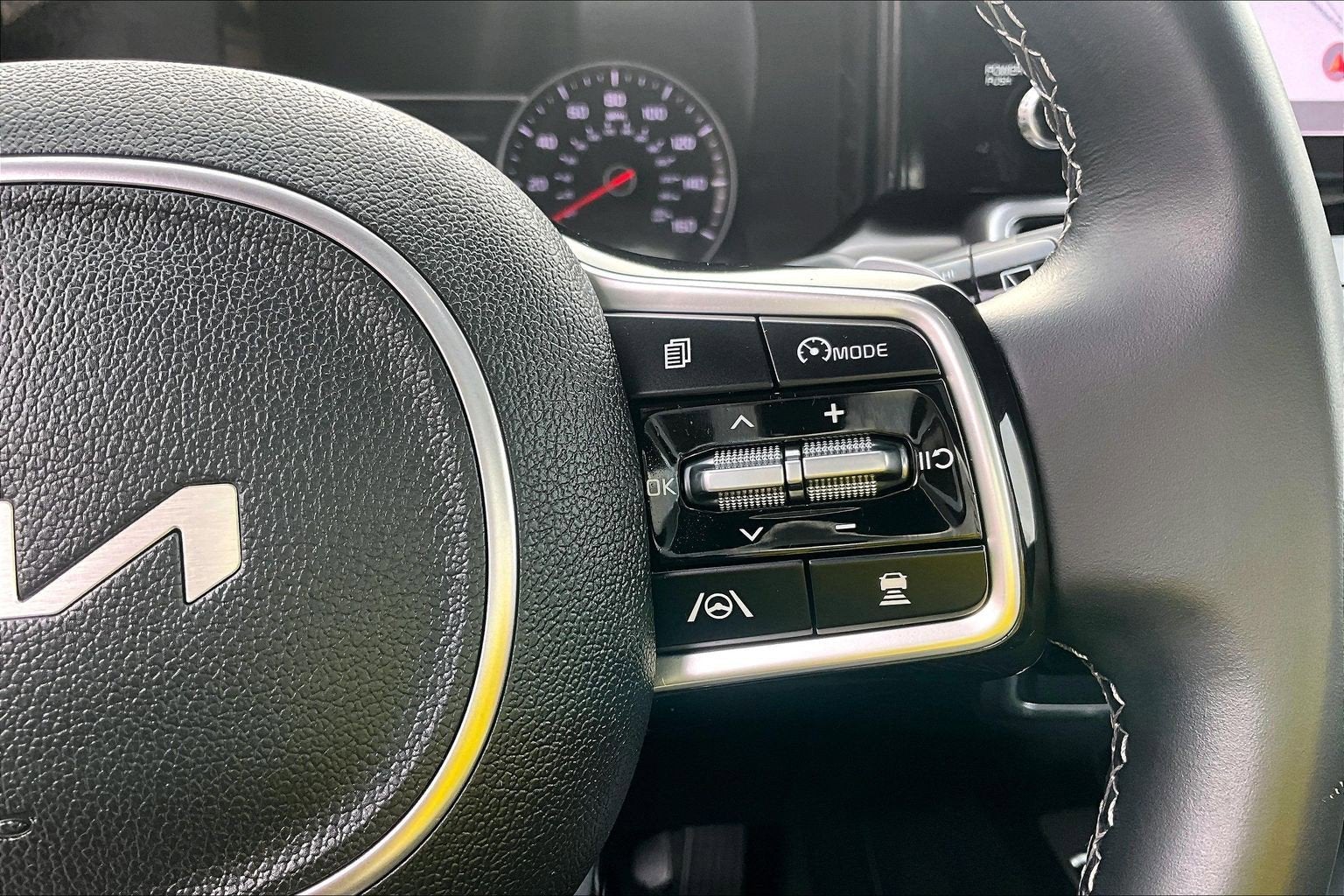 2022 Kia Sorento Hybrid EX