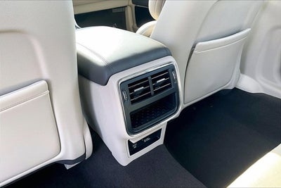 2019 Lincoln Continental Select