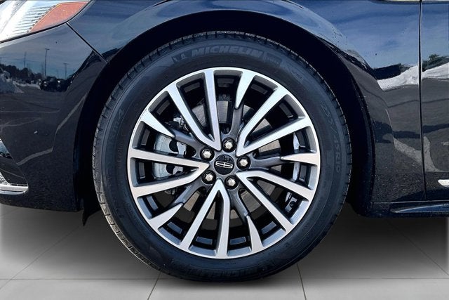 2019 Lincoln Continental Select