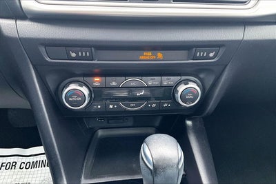 2017 Mazda Mazda3 4-Door Touring