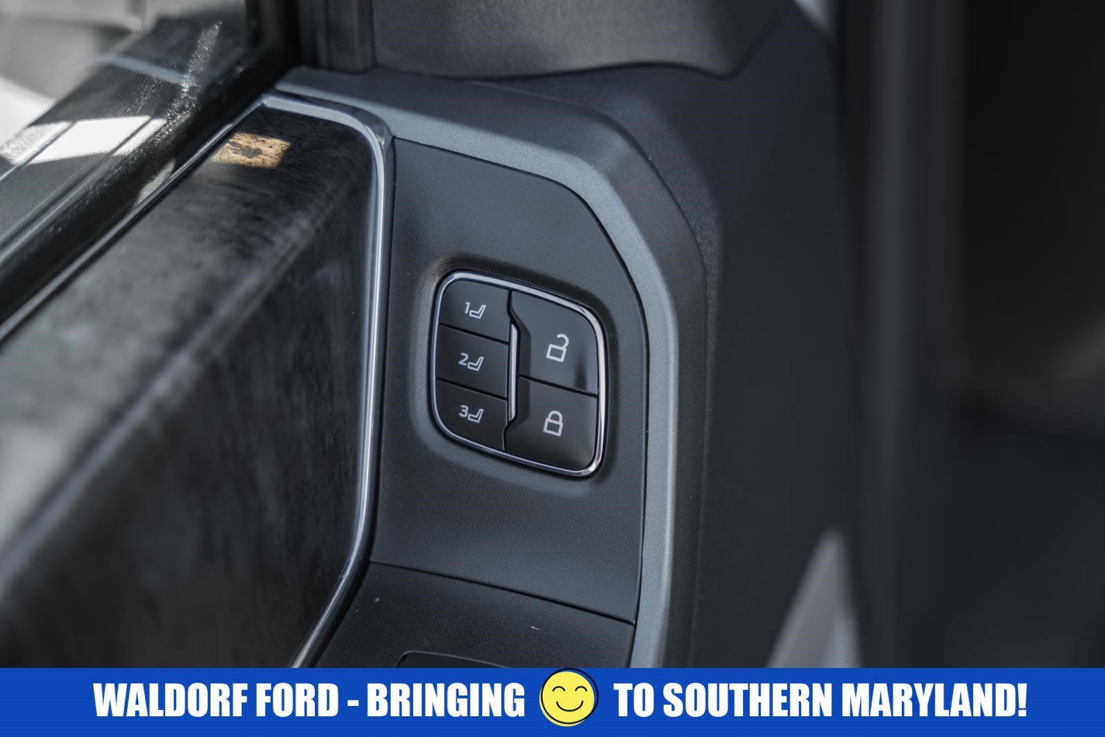 2025 Ford Super Duty F-350 SRW LARIAT