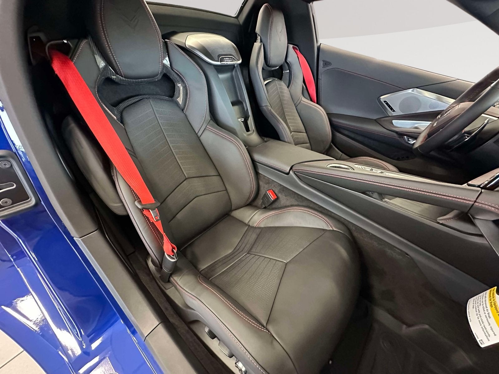 2027 Chevrolet Corvette 2LT - Photo 28