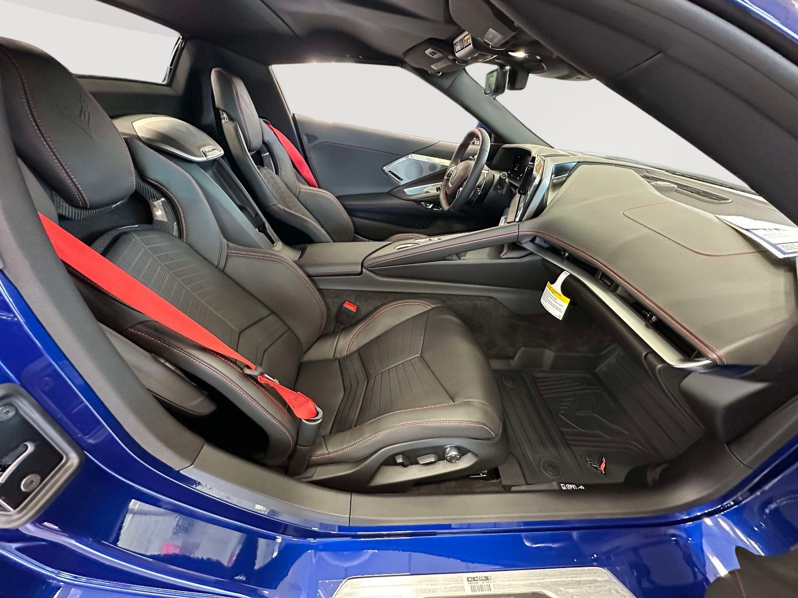 2027 Chevrolet Corvette 2LT - Photo 29