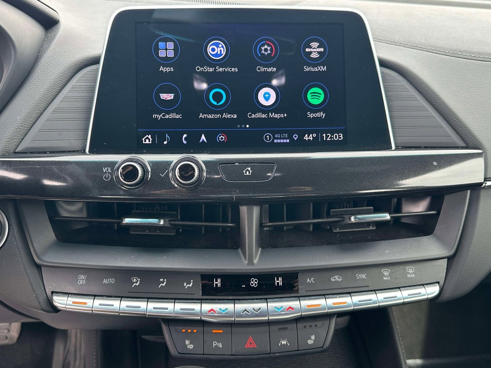 2024 Cadillac CT4 Luxury