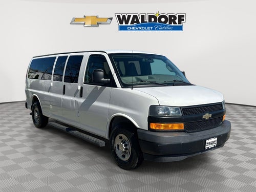 2023 Chevrolet Express Passenger 3500 1LS
