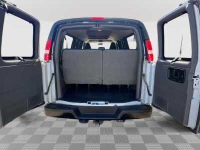 2023 Chevrolet Express Passenger 3500 1LS