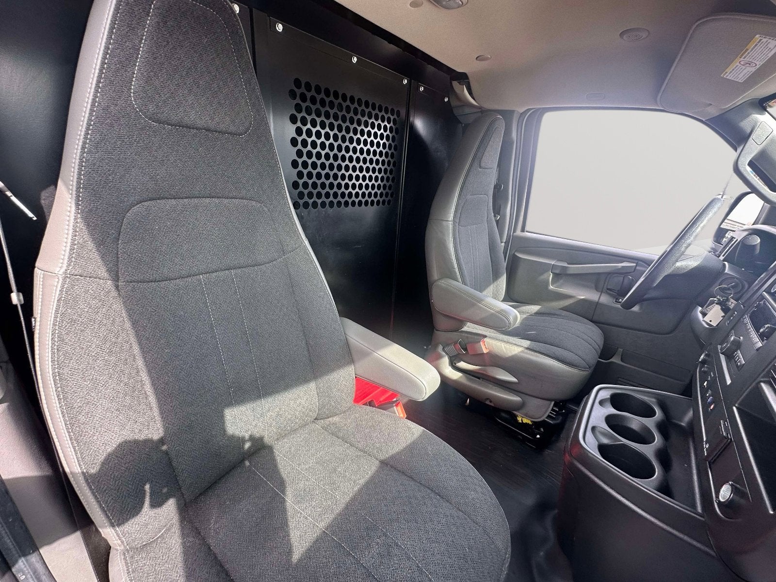 2022 Chevrolet Express Cargo 2500 WT