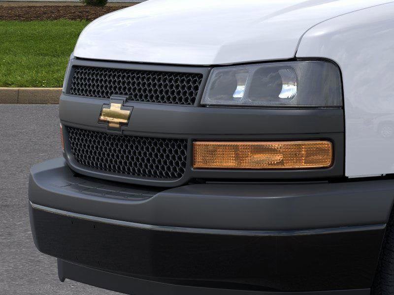 2025 Chevrolet Express Cargo 3500 WT