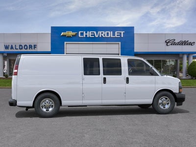 2025 Chevrolet Express Cargo 3500 WT