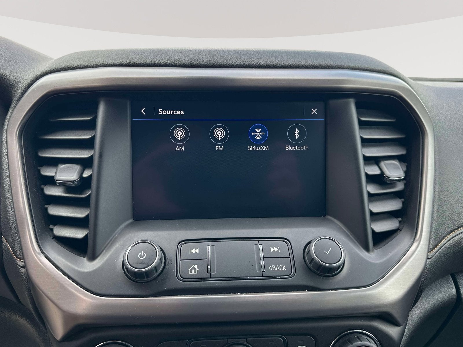 2022 GMC Acadia AT4