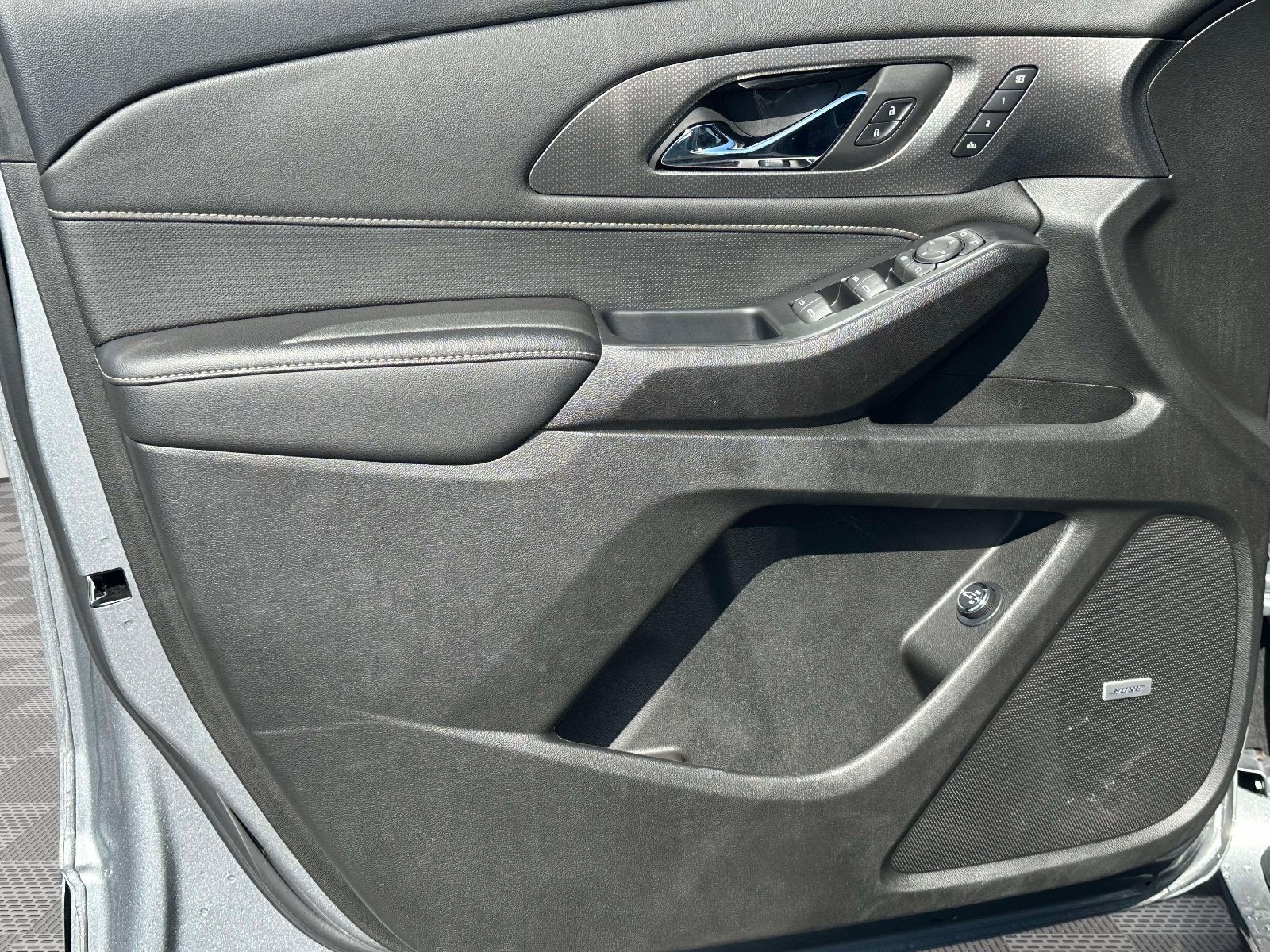 2023 Chevrolet Traverse Premier - Photo 19