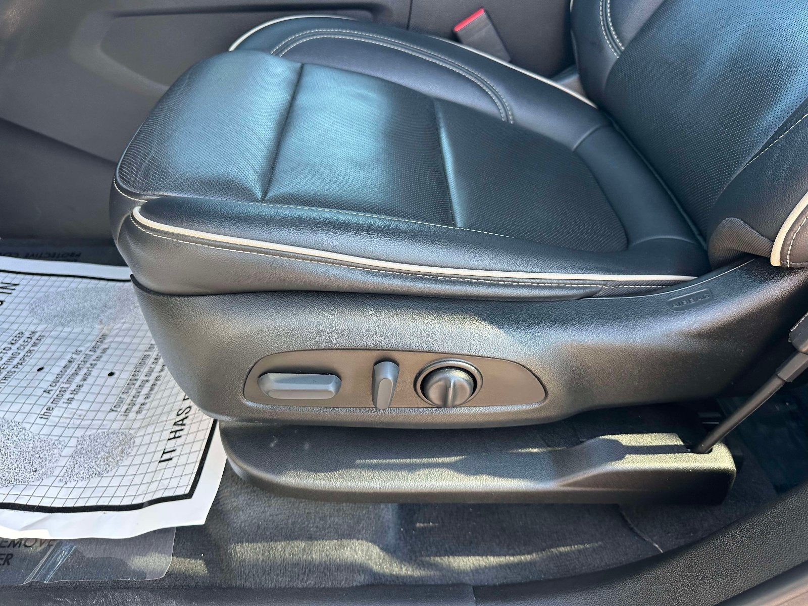 2023 Chevrolet Traverse Premier - Photo 21