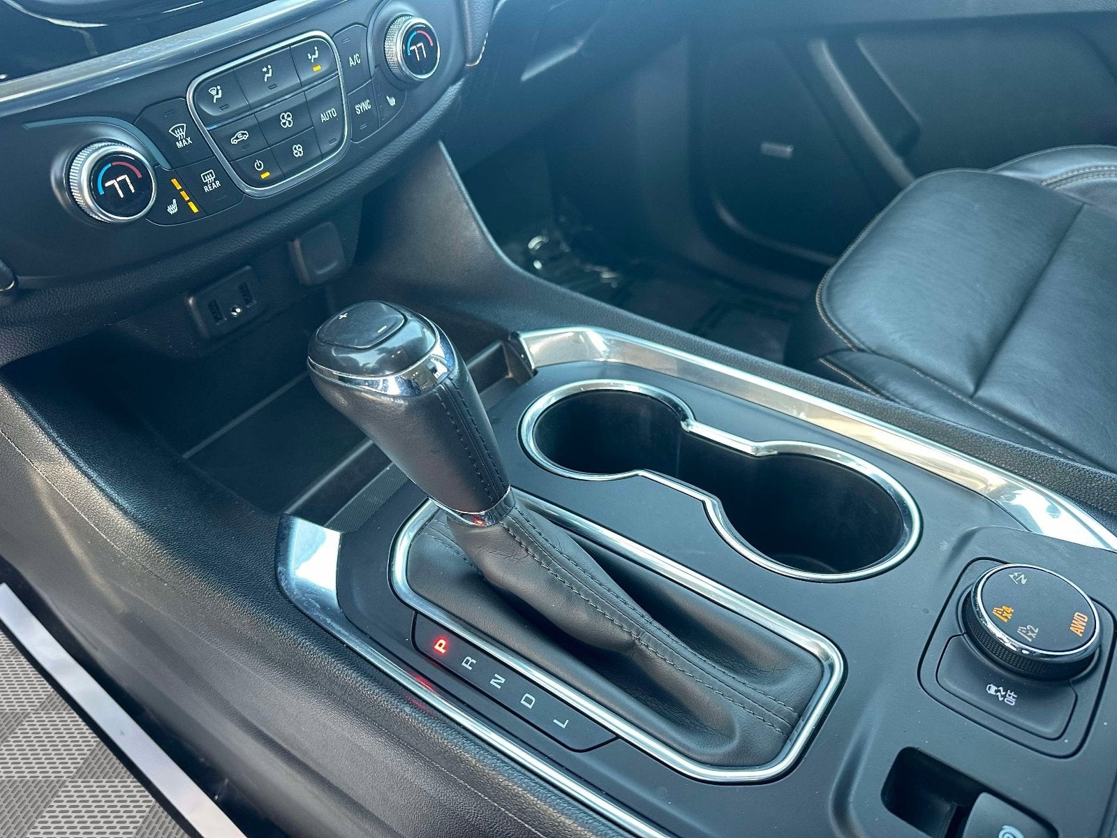 2019 Chevrolet Traverse LT Leather