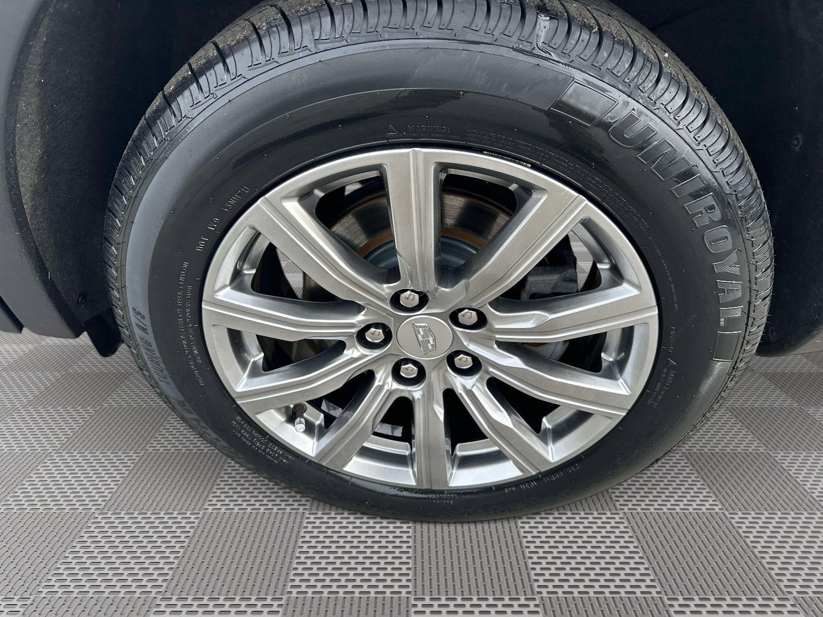 2019 Cadillac XT4 AWD Premium Luxury