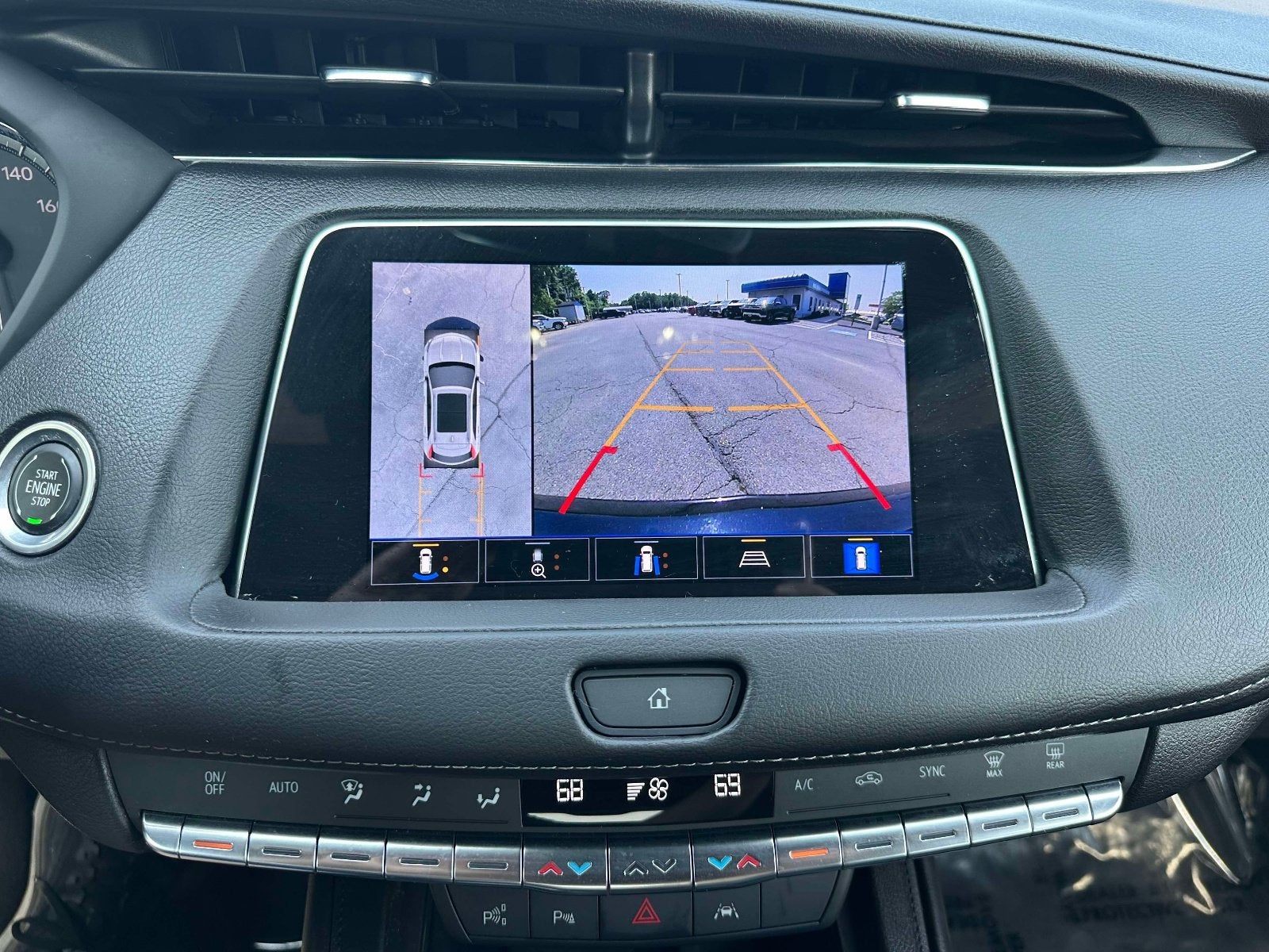 2023 Cadillac XT4 AWD Premium Luxury