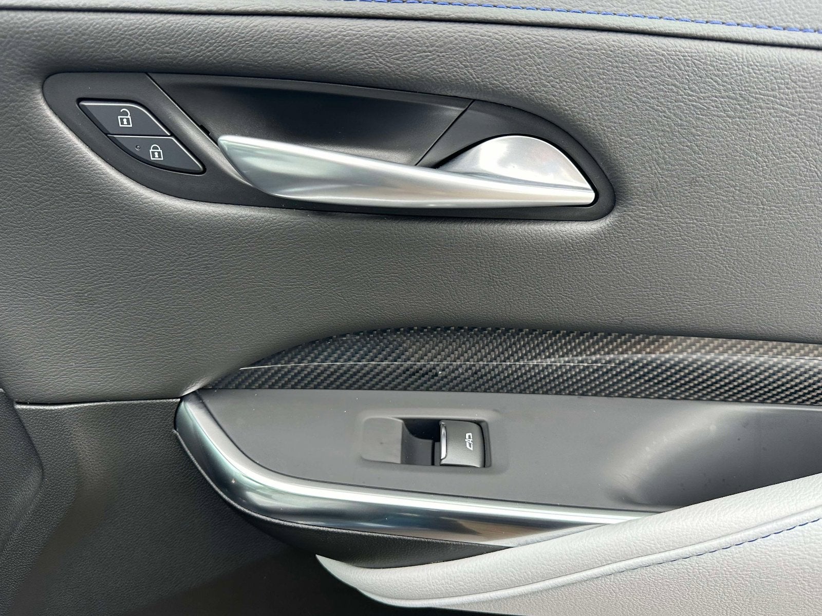 2025 Cadillac XT4 Sport