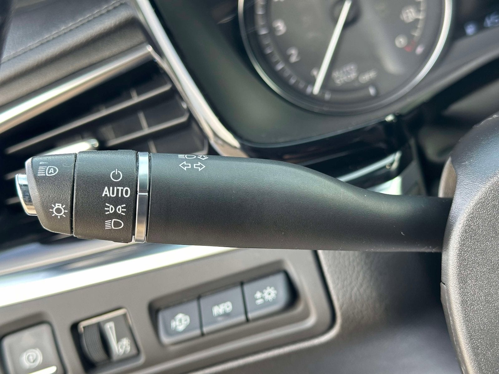 2021 Cadillac XT6 Sport