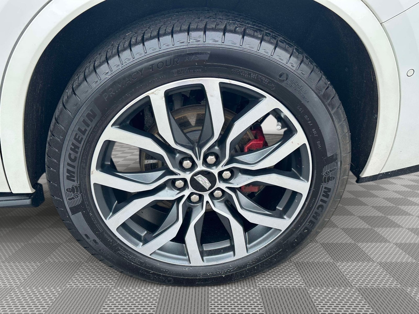 2022 Cadillac XT6 Sport