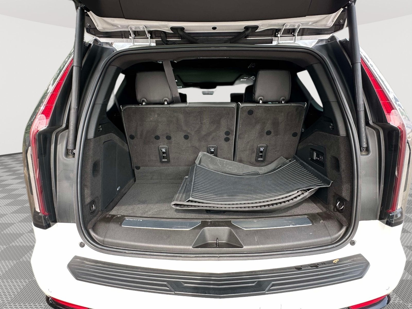 2023 Cadillac Escalade 4WD Sport